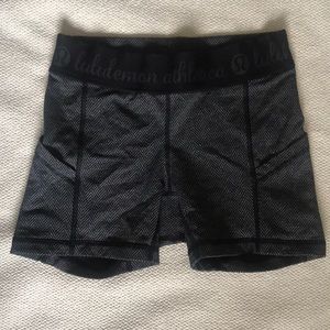 lululemon athletica Shorts - Lululemon Printed Bike Shorts lululemon athletica Shorts - Lululemon Printed Bike Shorts